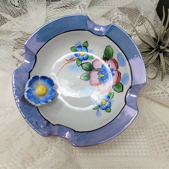 Vintage Ashtray Trinket Dish Raised Flower Japan - Picture 4 of 7